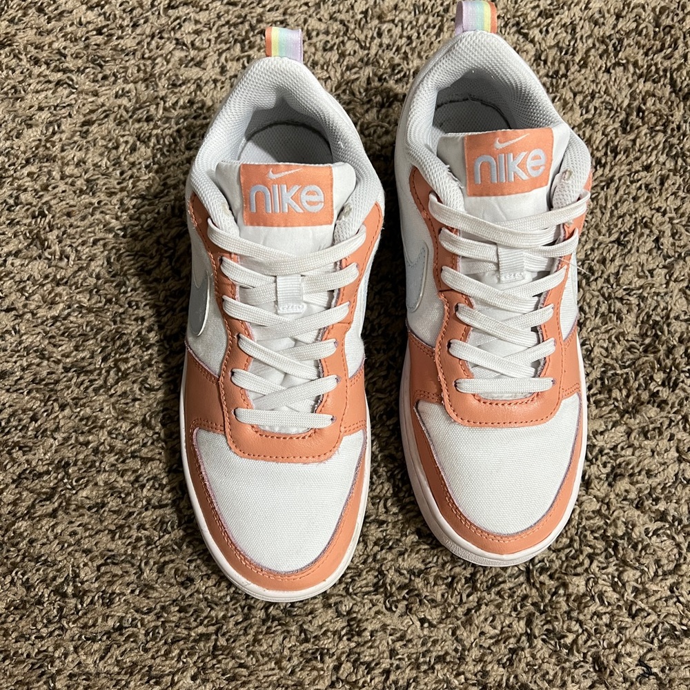 Nike Court Borough Low